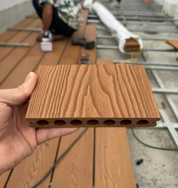 sàn ngoài trời quán cafe