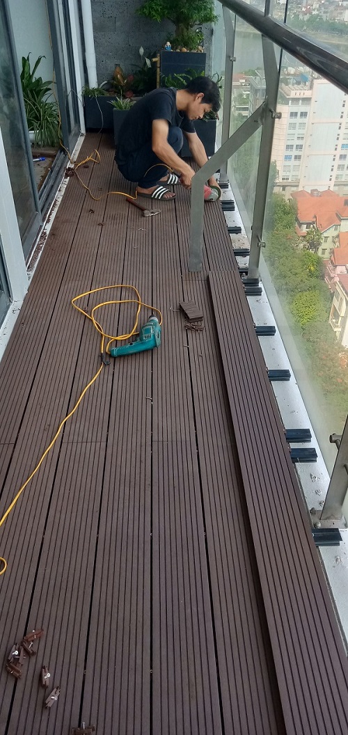 sàn ngoài trời lát ban công cho không gian nhà bạn