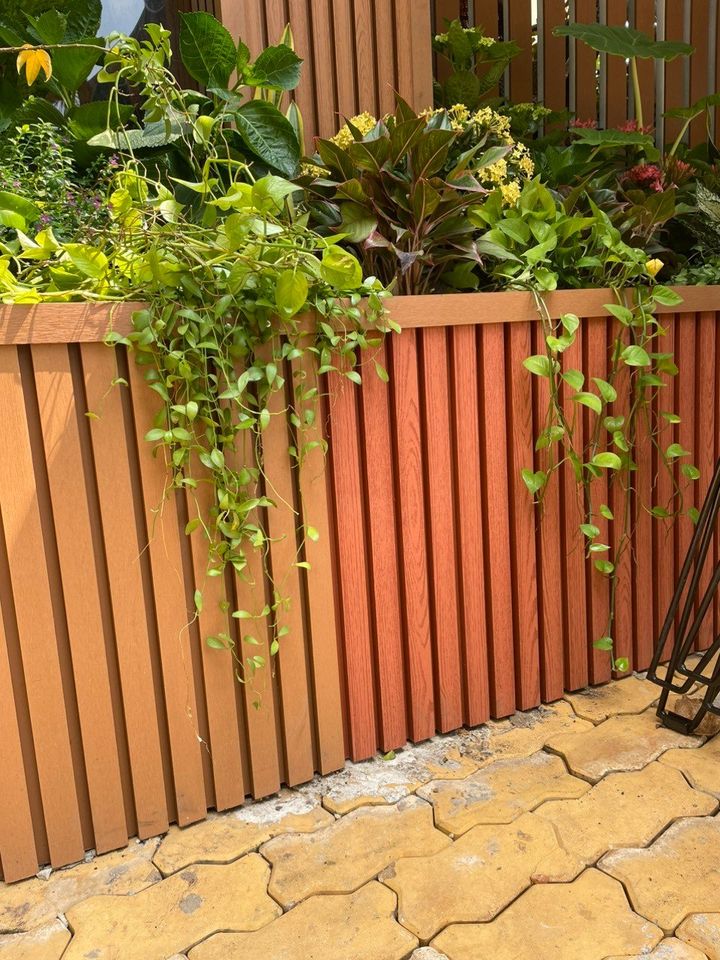 Tấm Ốp Lam Sóng 2023