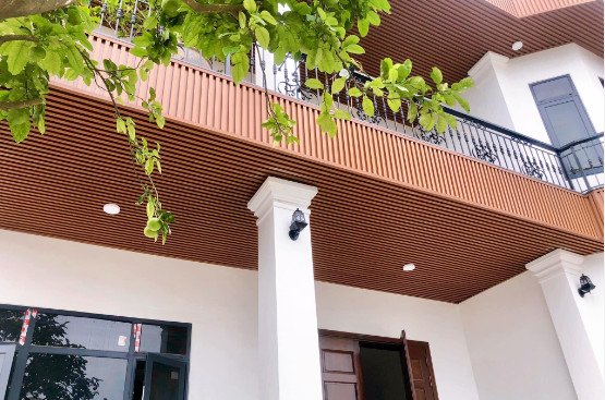 Tấm Ốp Tường Ngoài Trời 2023