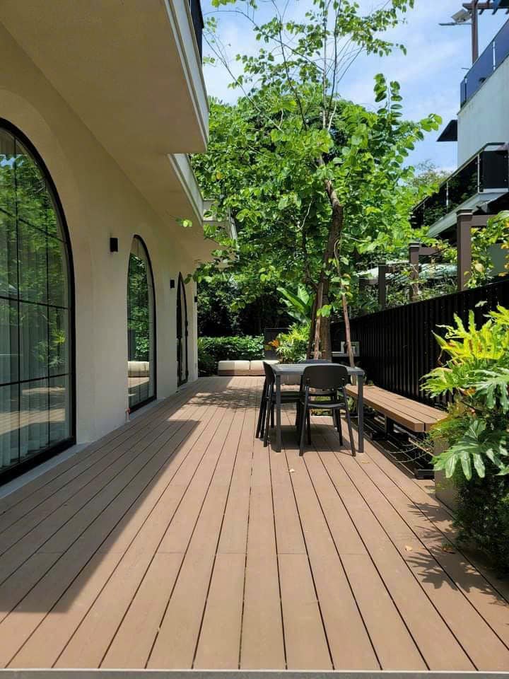 sàn cho không gian sân vườn dokywood 