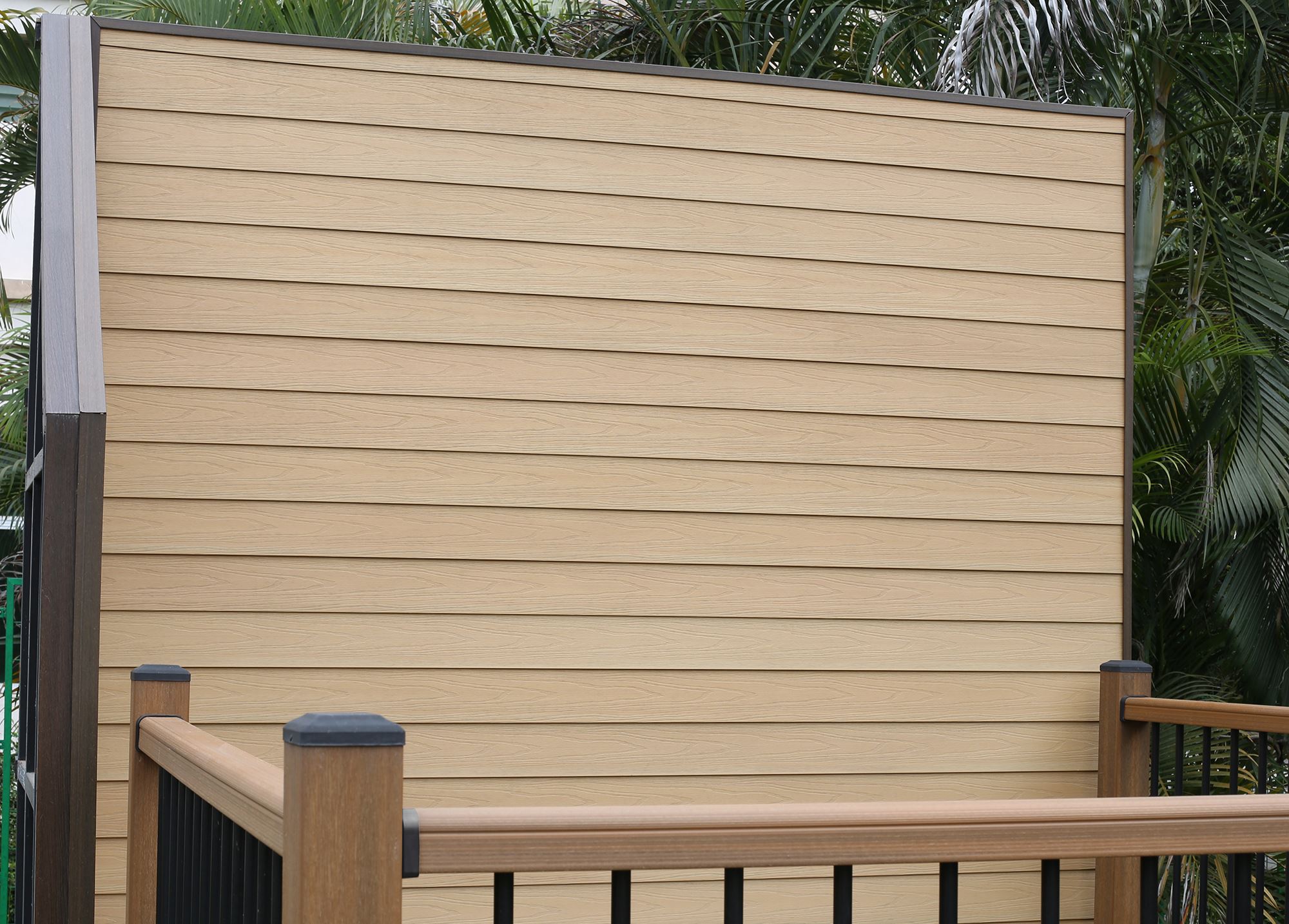 Tấm Ốp Tường Ngoài Trời 2023