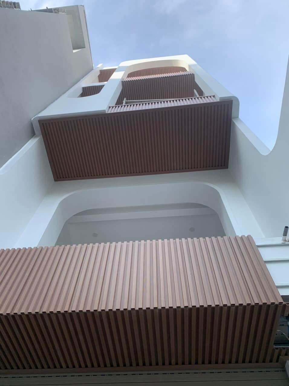 Minh Họa Tấm Ốp Lam Sóng 2023