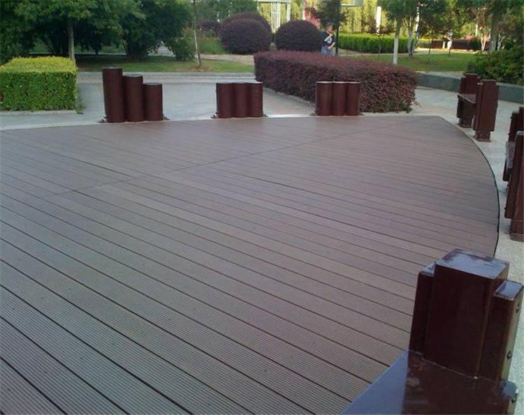 sàn gỗ nhựa ngoài trời cho không gian thư giãn