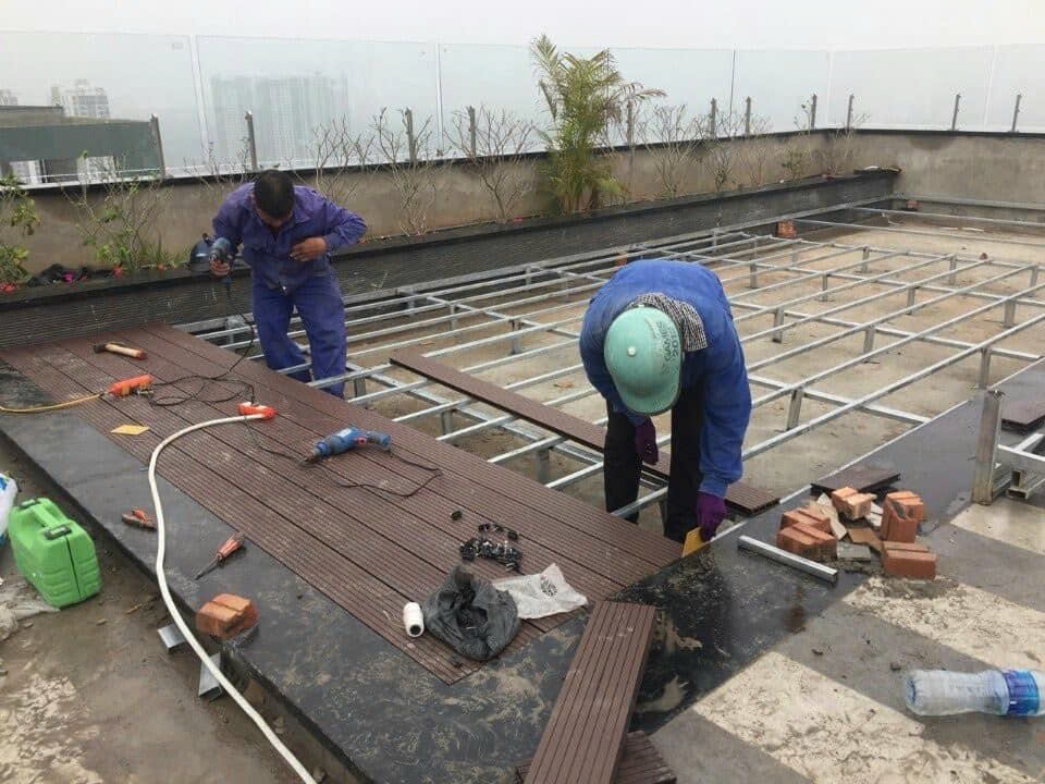 thi công lắp đặt sàn gỗ nhựa ngoài trời